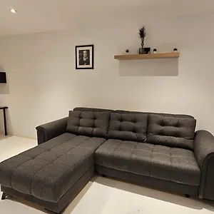 https://luise-hollywood.brusselshotelsbook.com